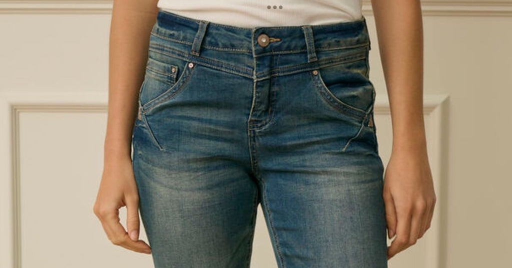 Amalie Jeans Shape Fit