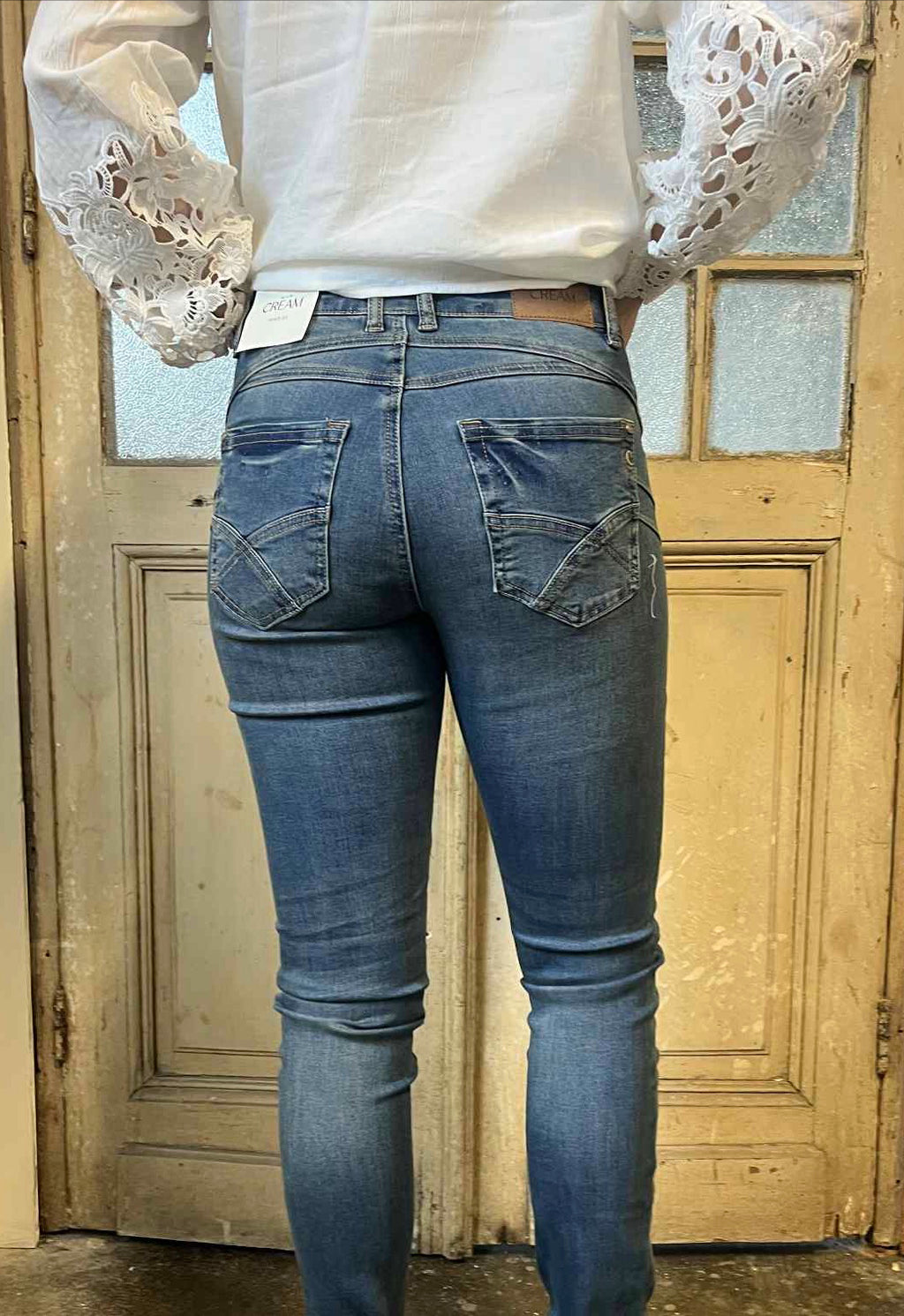 Amalie Jeans Shape Fit